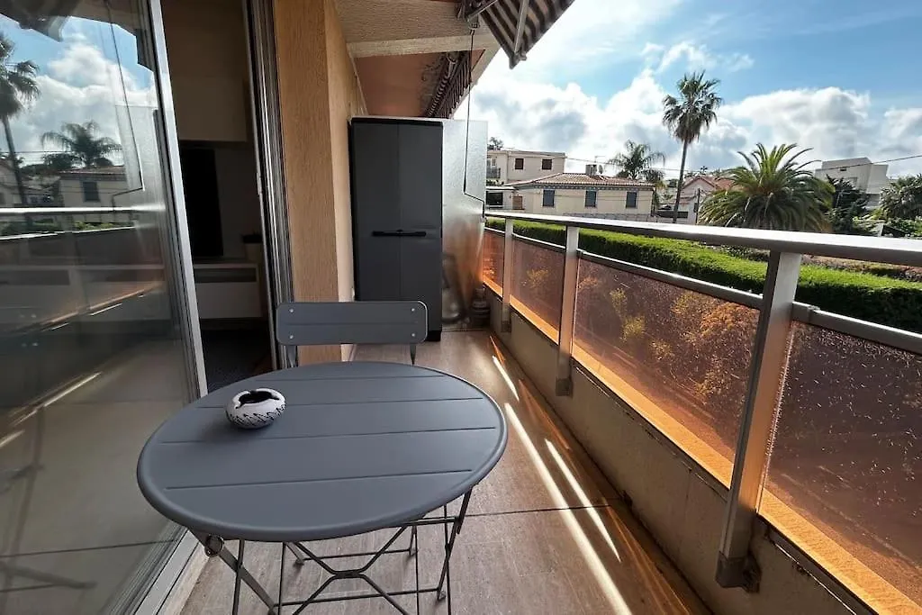 Studio Juan-Les-Pins A 50M Plage Antibes Francia