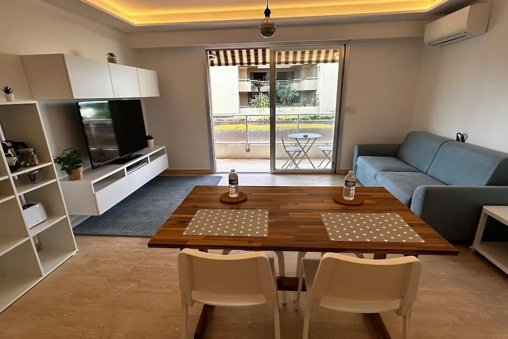 Studio Juan-Les-Pins A 50M Plage Antibes Apartamento